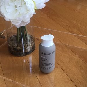 Living Proof No Frizz Leave-In Conditioner
